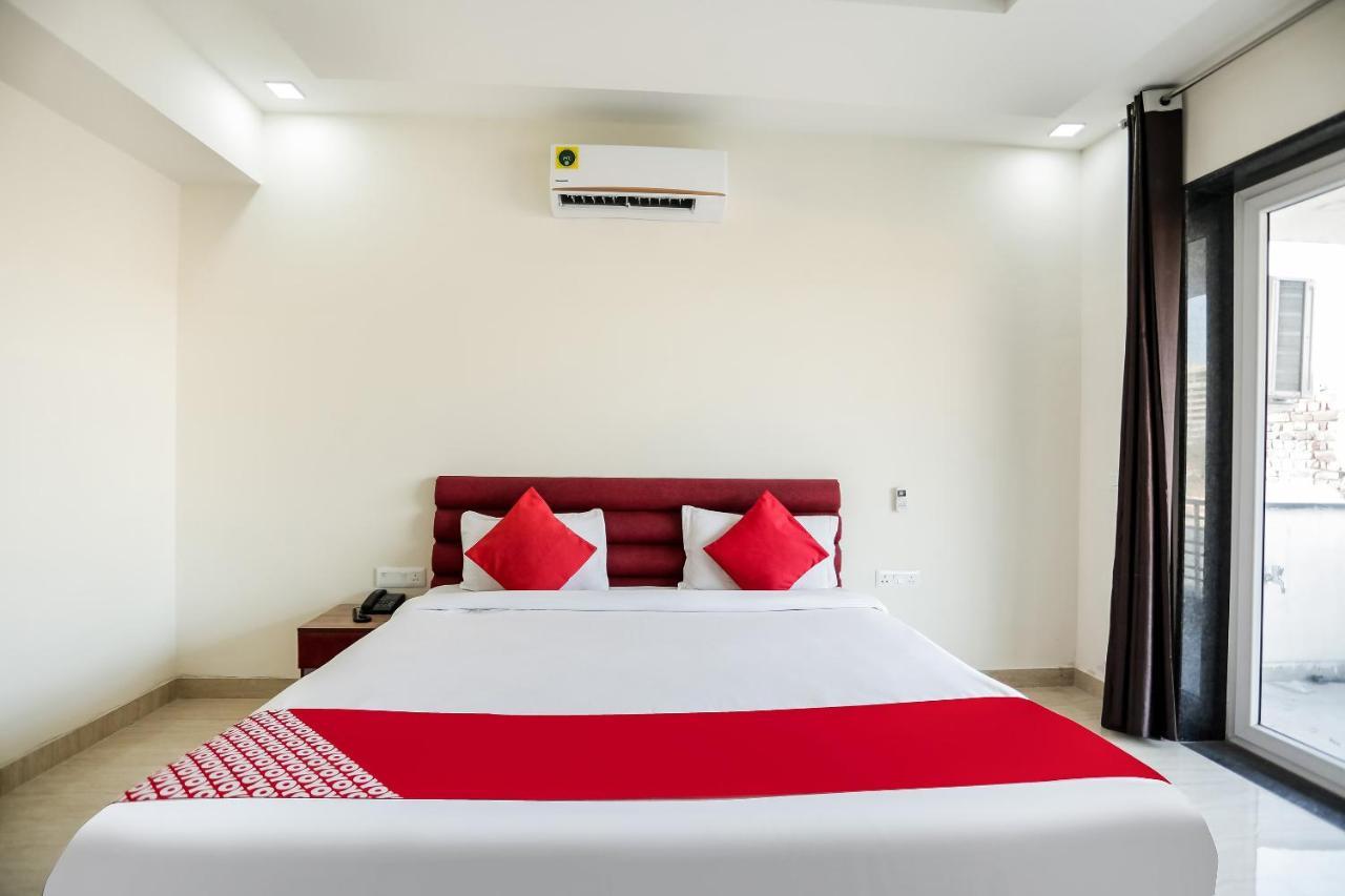 Oyo 65118 Hotel Vatika Gurgaon Exterior foto